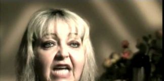 Aliens Killing Human Beings